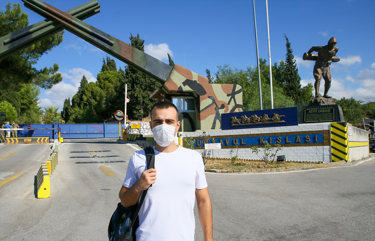 Mehmetçiğin pandemi gölgesinde zorlu eğitimi