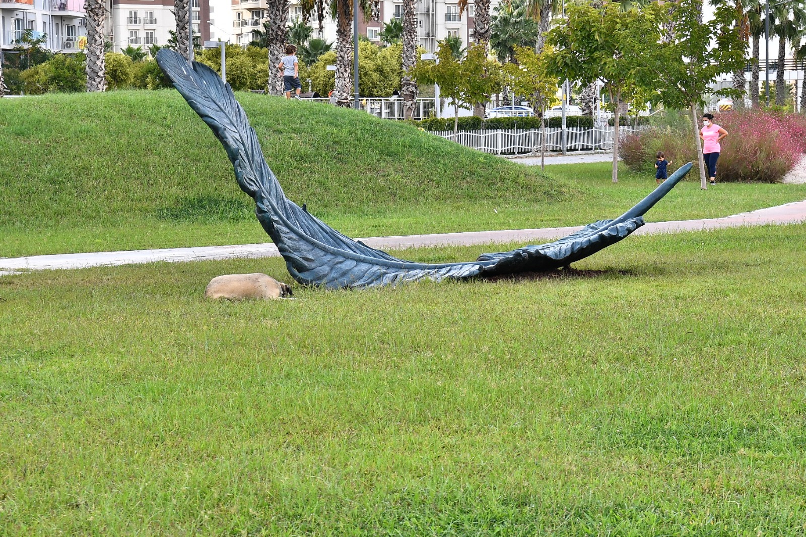 Heykel Çalıştayı’nda üretilen eserler artık Halk Park’ı süslüyor