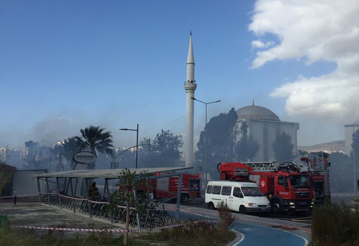 Yasemin Kafe'de yangın paniği!