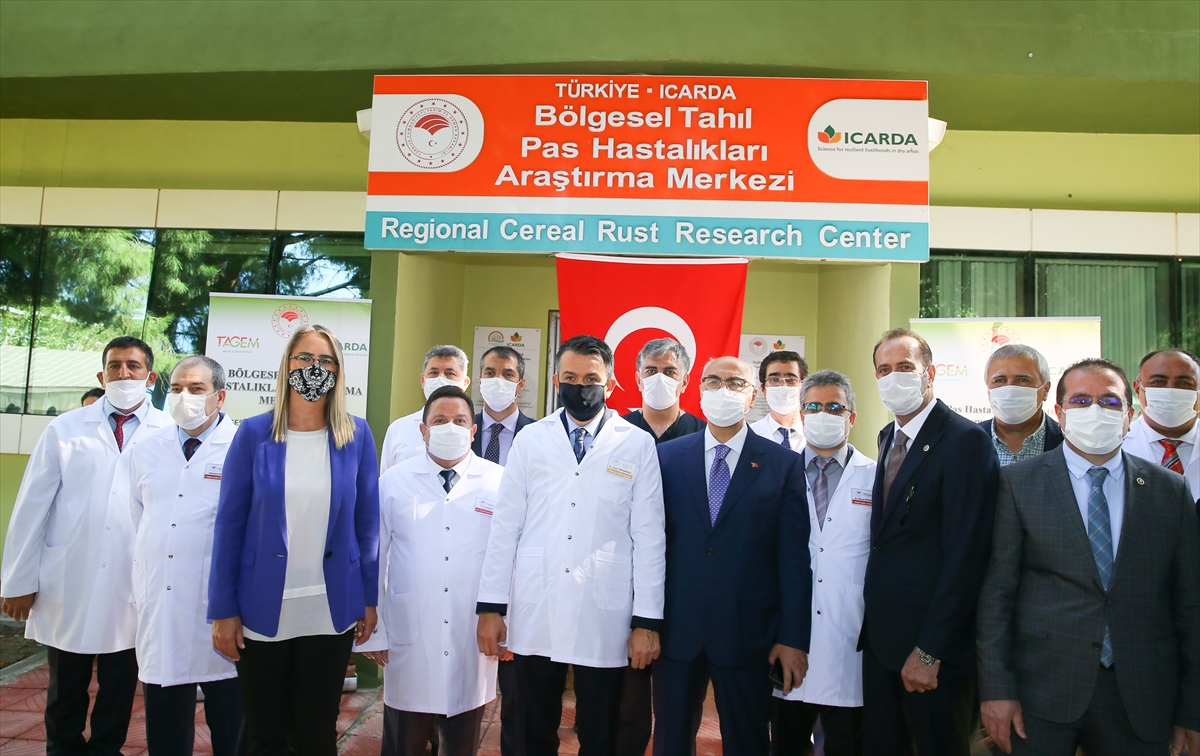 İzmir'de Arıcılık Ar-Ge ve İnovasyon Merkezi açıldı