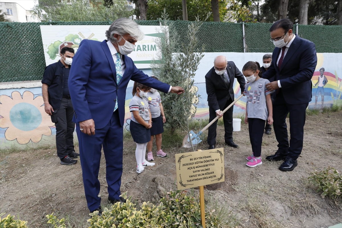 İzmir'de yüz yüze eğitimde ikinci aşama başladı