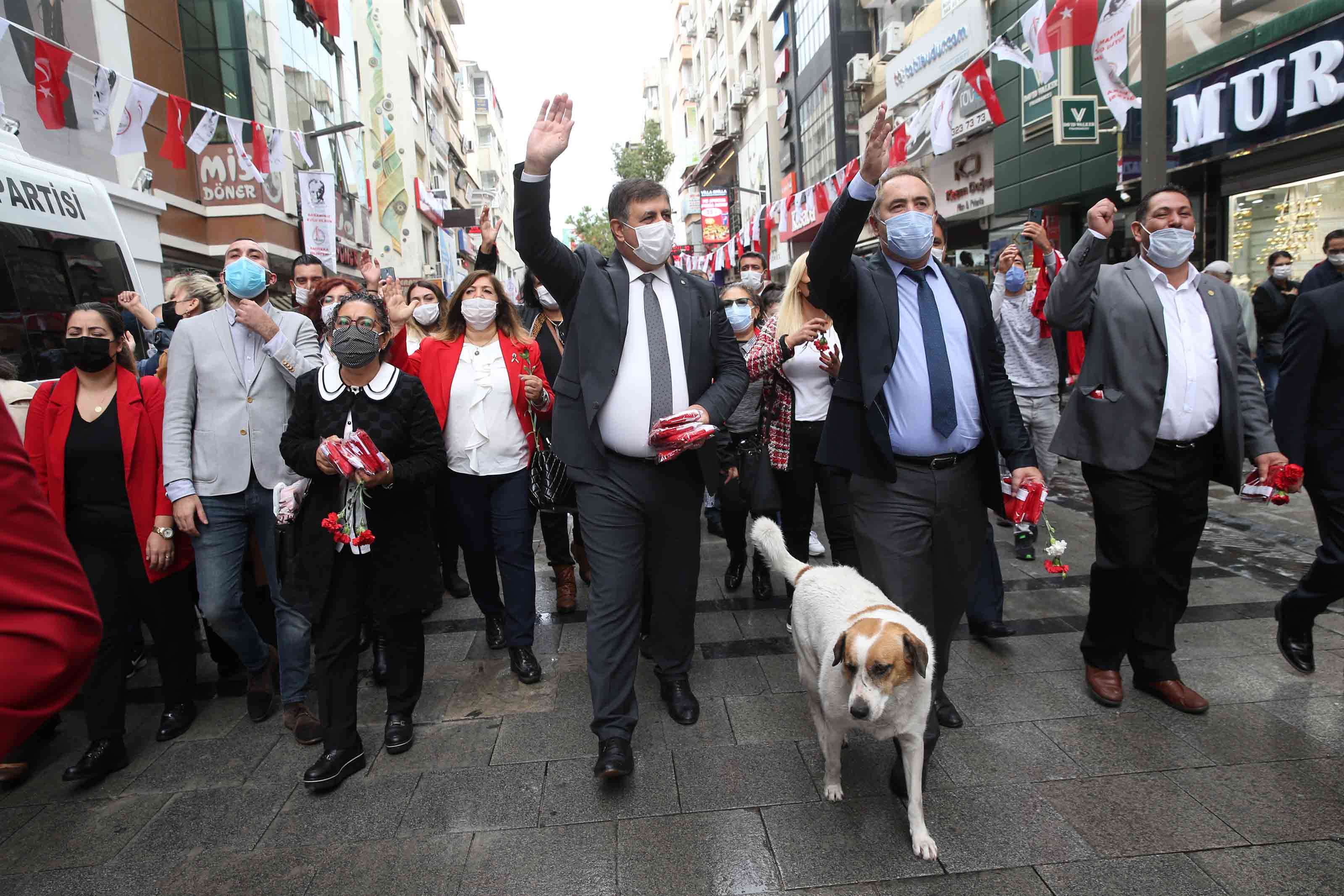 Karşıyaka’yı bayram coşkusu sardı!