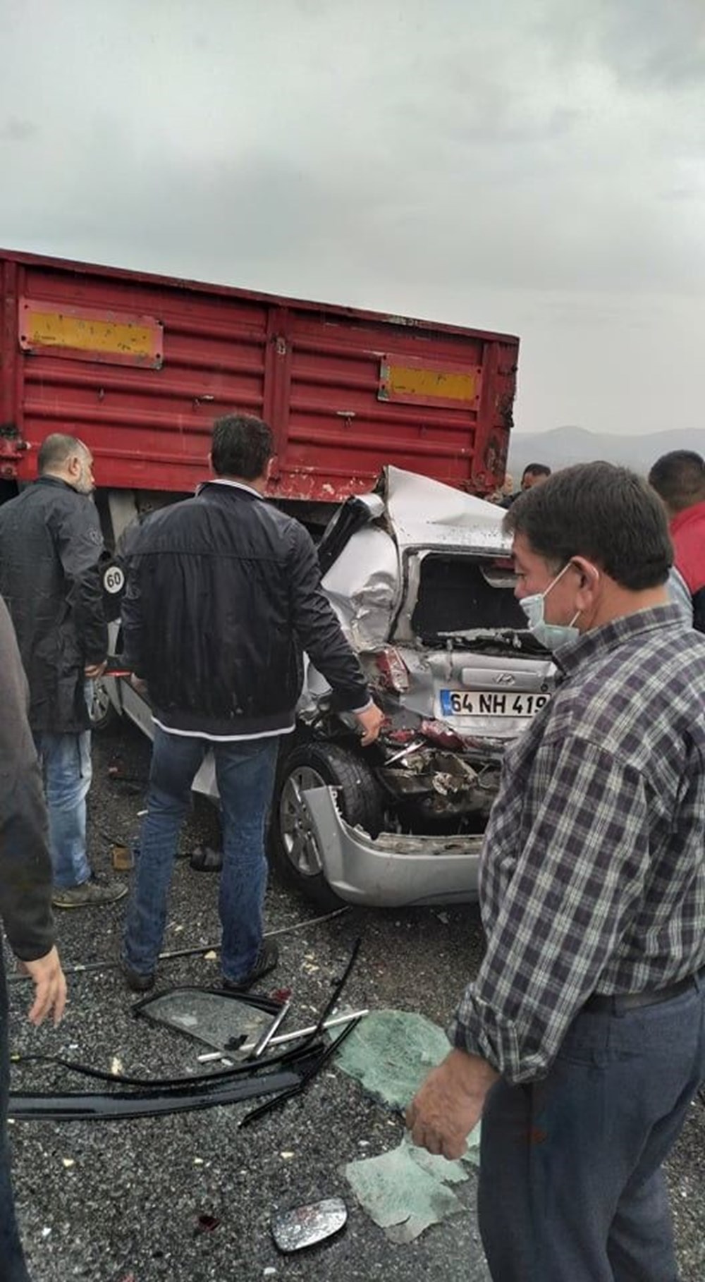 İzmir'de 9 aracın karıştığı zincirleme trafik kazası: 10 yaralı