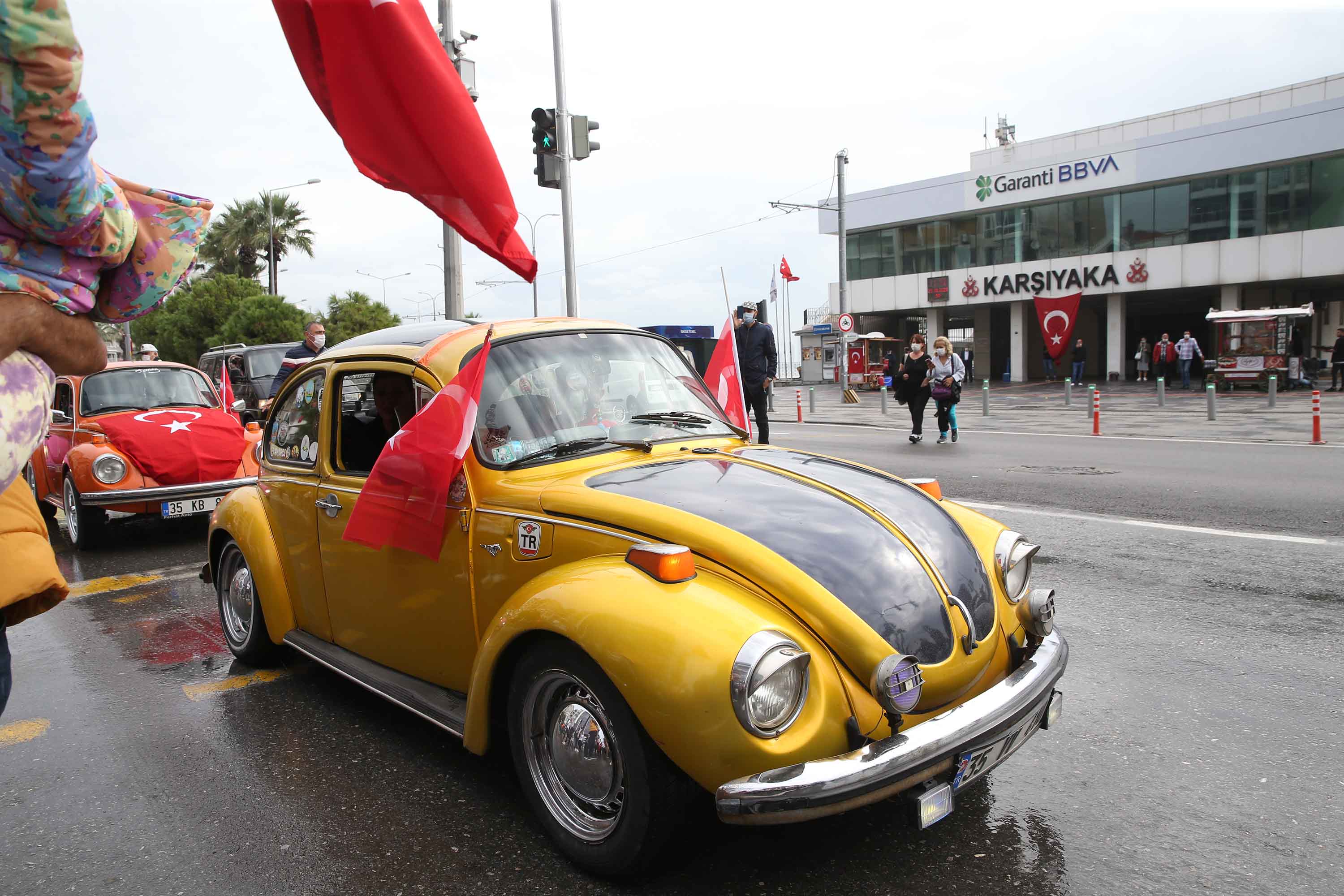 Karşıyaka’yı bayram coşkusu sardı!