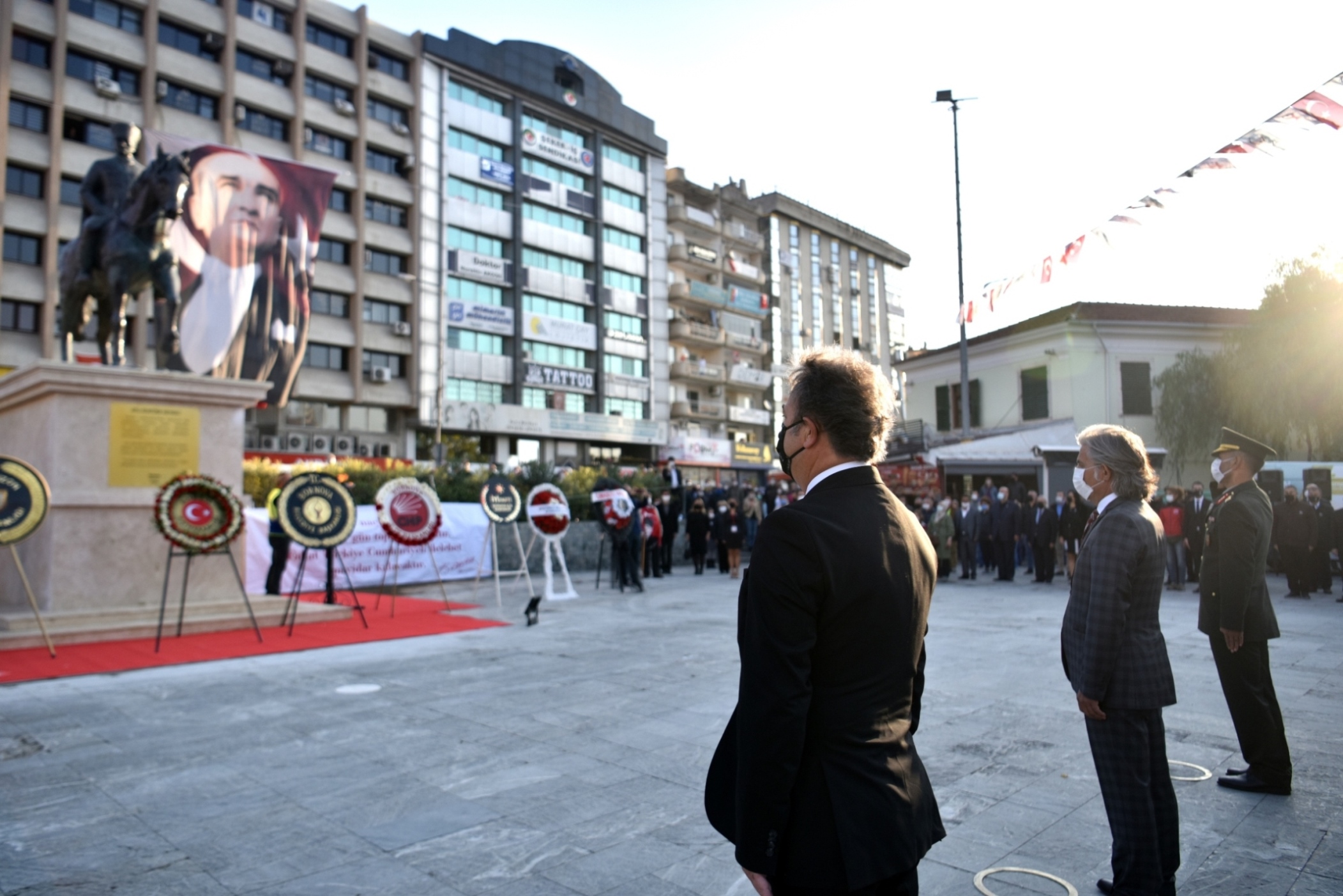 İzmir Ata'sını andı