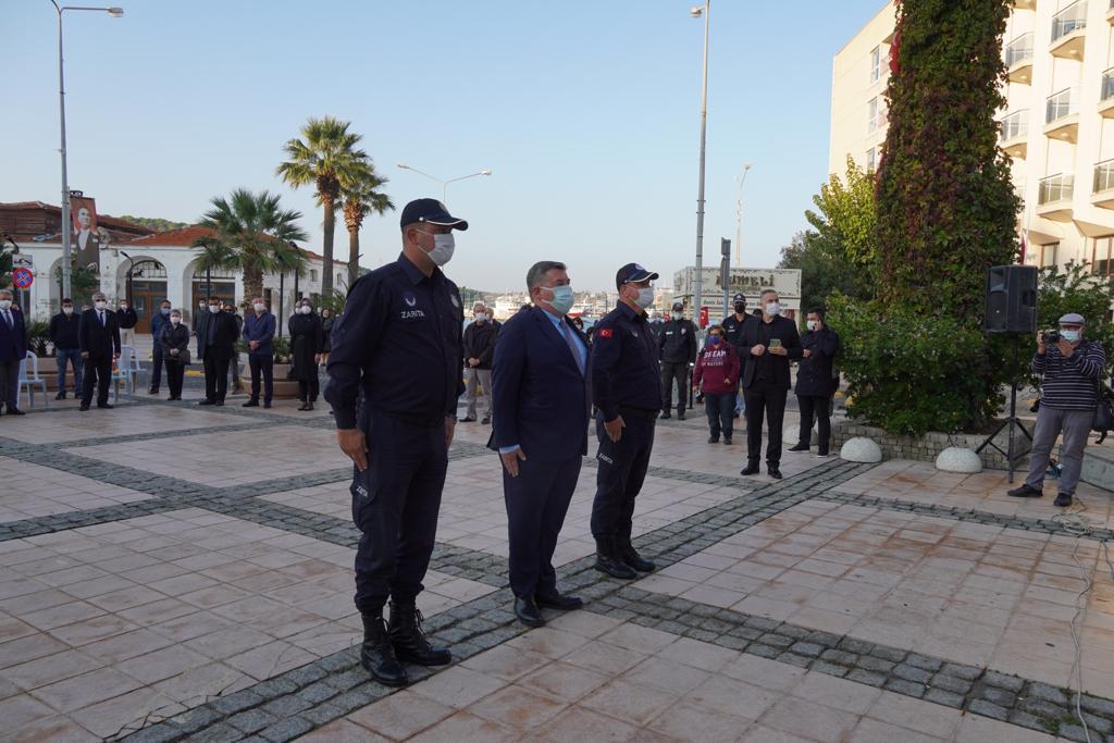 İzmir Ata'sını andı