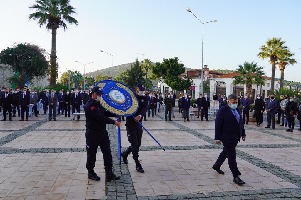 İzmir Ata'sını andı