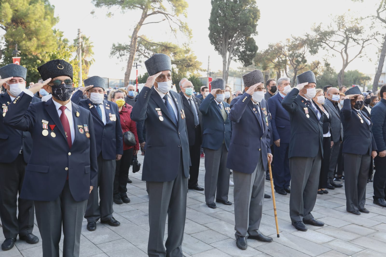 İzmir Ata'sını andı