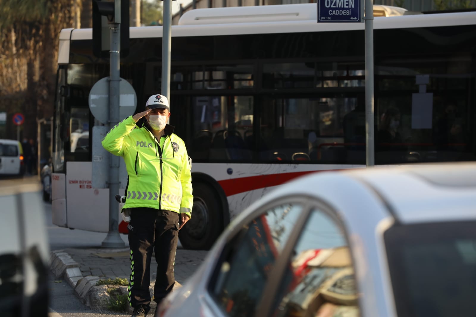 İzmir Ata'sını andı