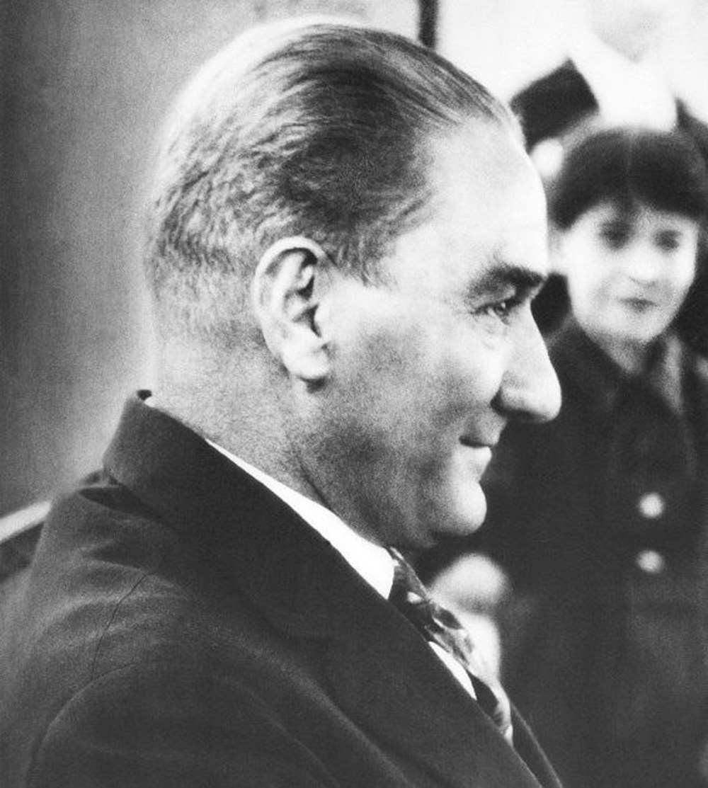 Az bilinen fotoğraflarıyla ölümünün 82. yılında Gazi Mustafa Kemal Atatürk...