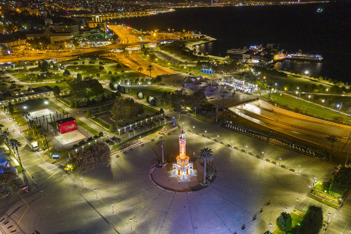 İzmir'de sokağa çıkma kısıtlamasına uyuldu