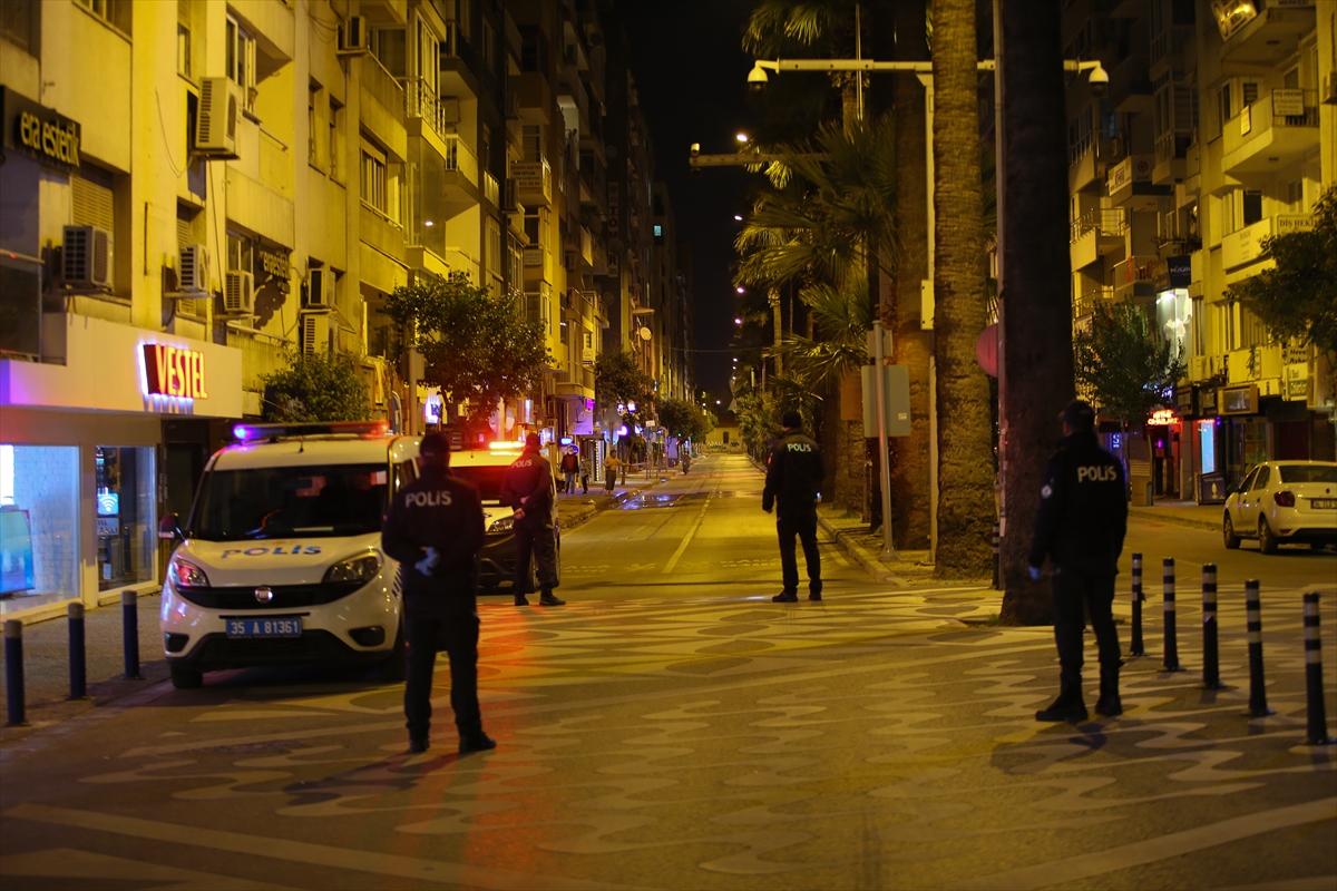 İzmir'de sokağa çıkma kısıtlamasına uyuldu