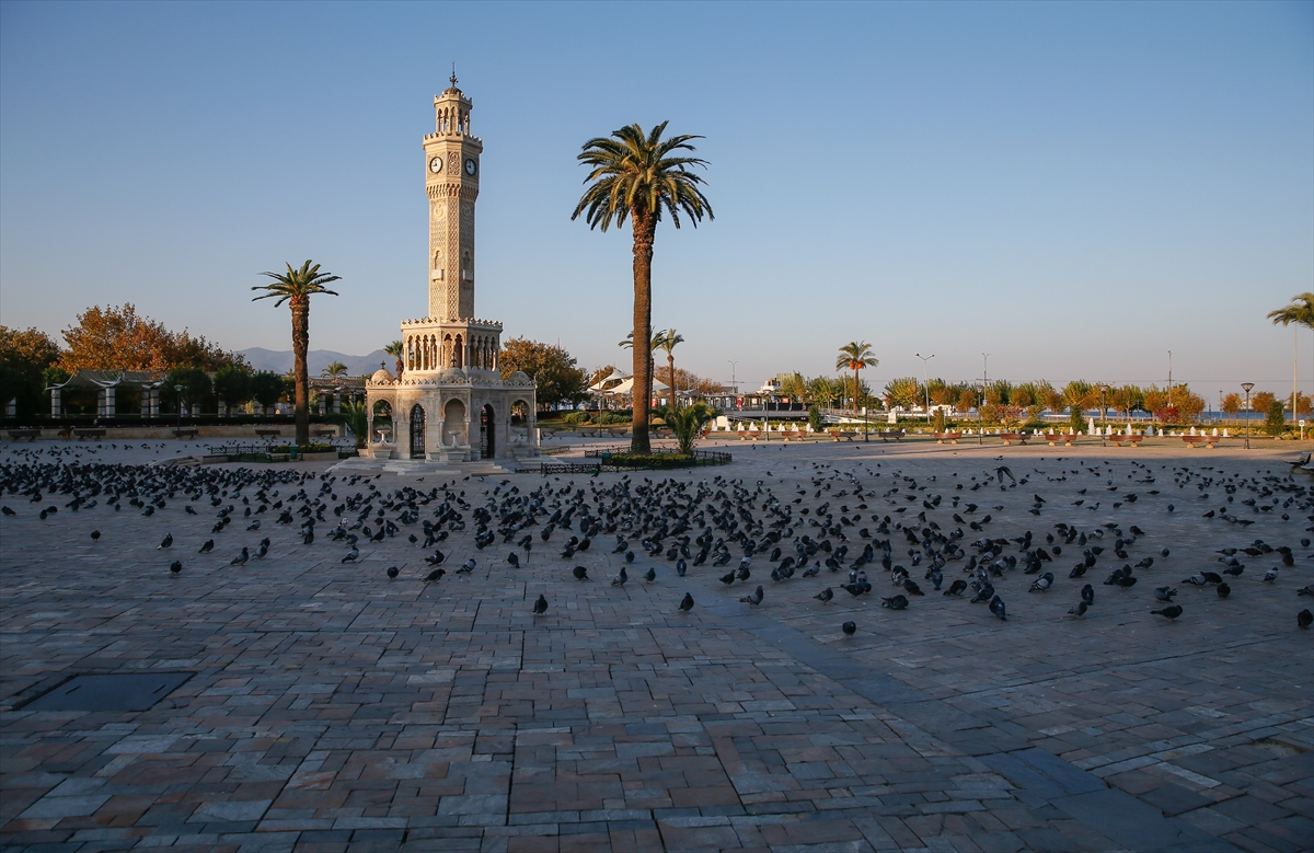 İzmir'de sokağa çıkma kısıtlamasına uyuldu