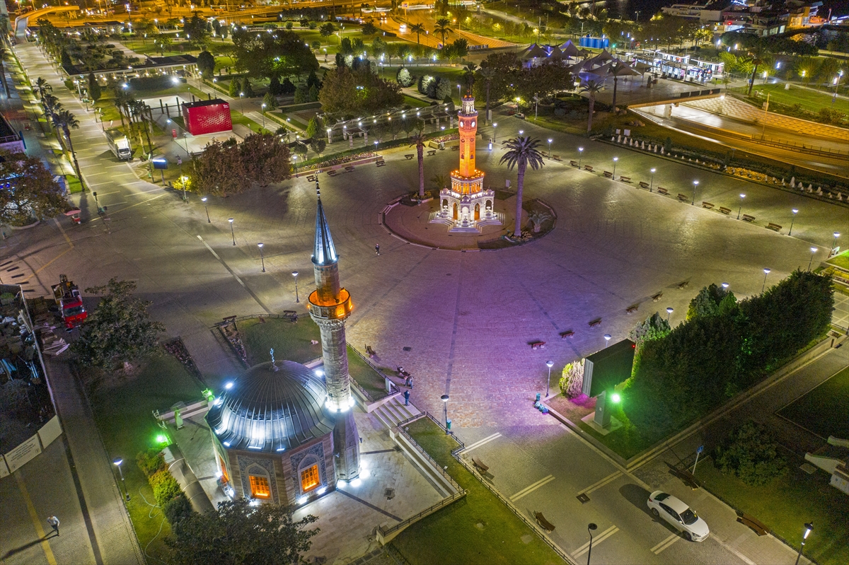 İzmir'de sokağa çıkma kısıtlamasına uyuldu