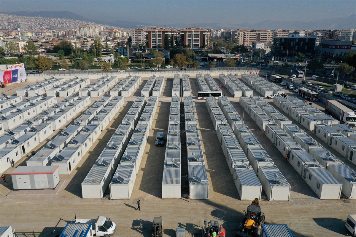 Konteyner kentin ilk misafirleri geldi