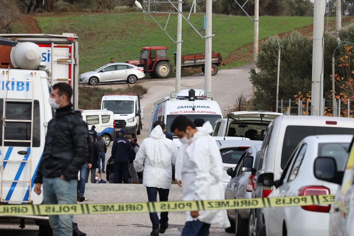 Menderes'te sel felaketi: İki kişi hayatını kaybetti