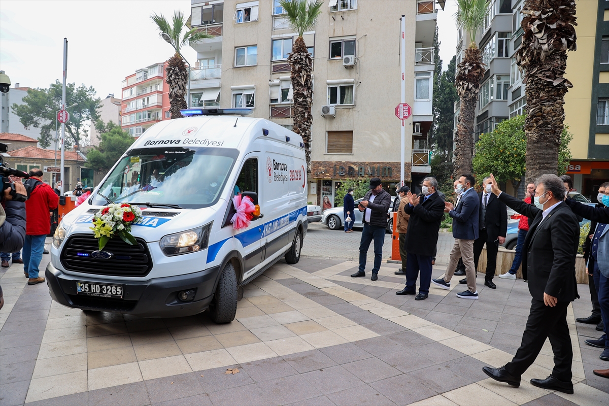 Sağlık çalışanı çiftten dikkat çeken nikah!