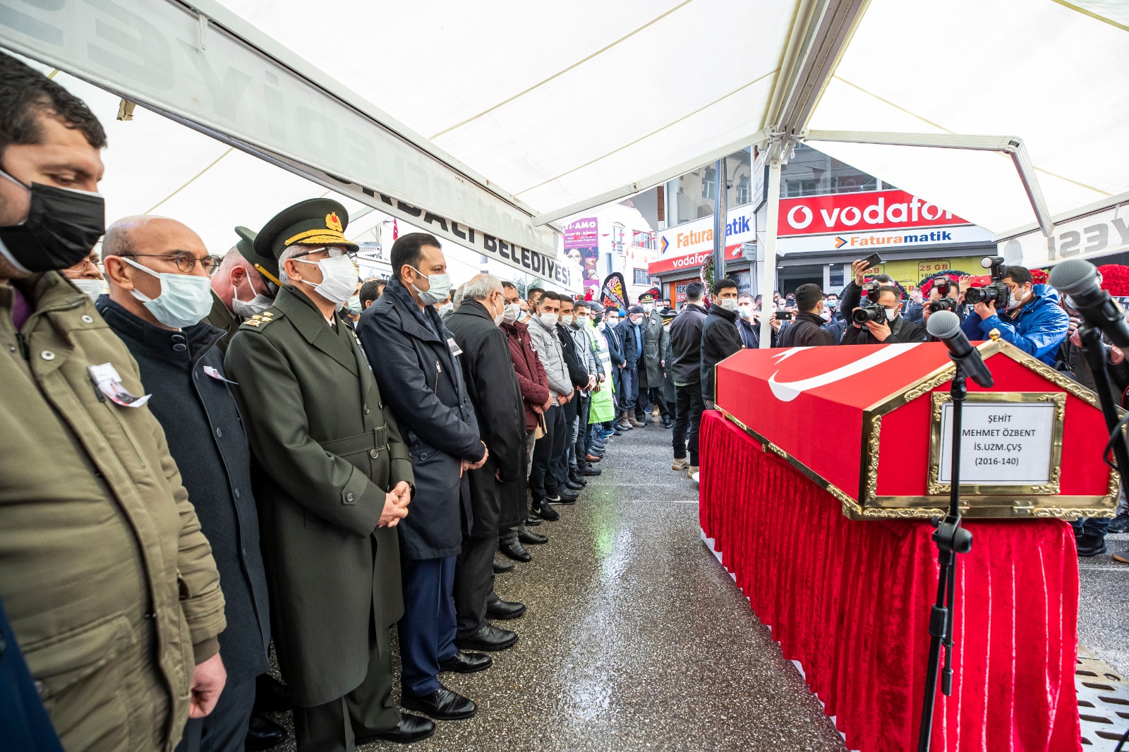 Şehit Uzman Çavuş Özbent İzmir'de son yolculuğuna uğurlandı