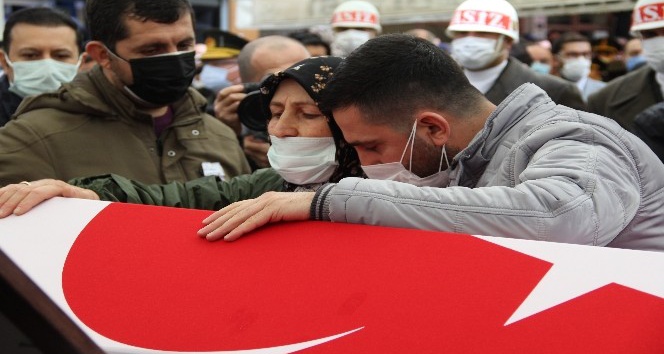 Şehit Uzman Çavuş Özbent İzmir'de son yolculuğuna uğurlandı