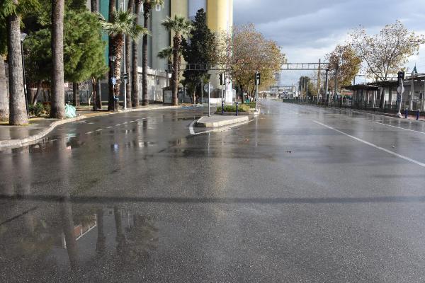 İzmir, yeni yılın ilk gününde sessiz!