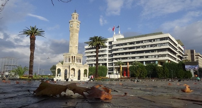 İzmir, yeni yılın ilk gününde sessiz!