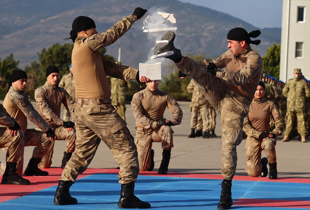 Jandarma uzman erbaşlar terörle mücadele için yemin etti