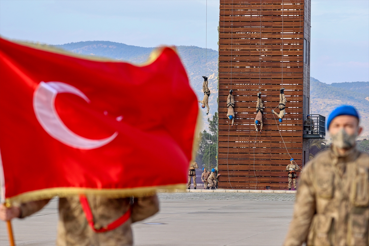 Jandarma uzman erbaşlar terörle mücadele için yemin etti