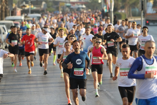 Ata'dan Ana'ya saygı koşusu