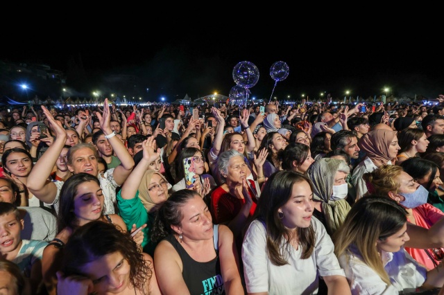 Buca’da Anadolu Lezzetleri Festivali’ne muhteşem açılış