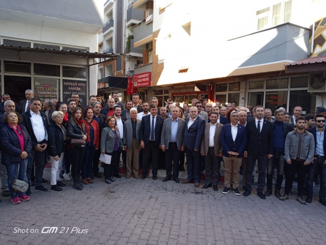 CHP'nin 'Kardeş ilçe' projesinde Başkanlar bu kez Kınık ve Kiraz'da sahaya indi
