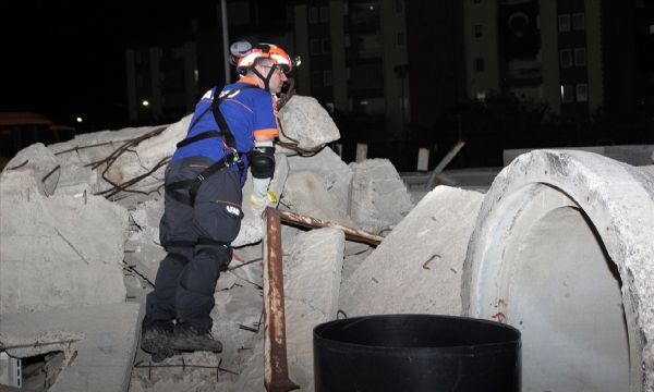 AFAD İzmir'de deprem tatbikatı düzenledi