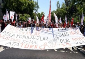 CHP Anıtkabir'e yürüdü