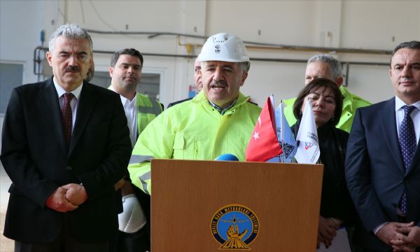 Bakan Arslan İzmir'de...