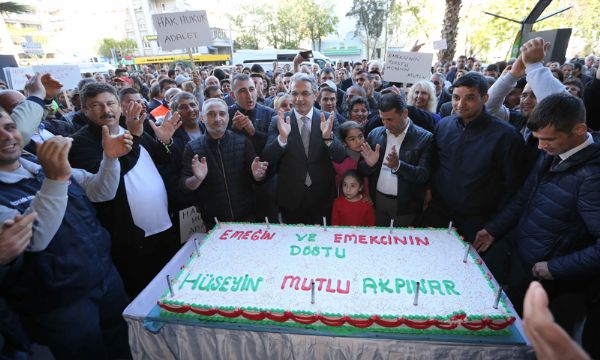 İşçilerden Akpınar’a sürpriz ziyaret