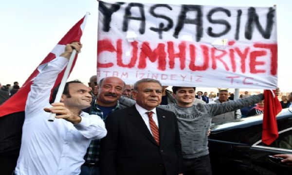 İzmir'de 29 Ekim coşkusu