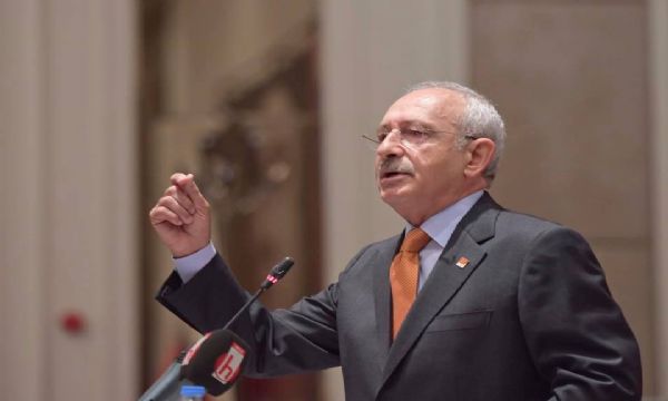 Kılıçdaroglu belediye başkanlarını topladı