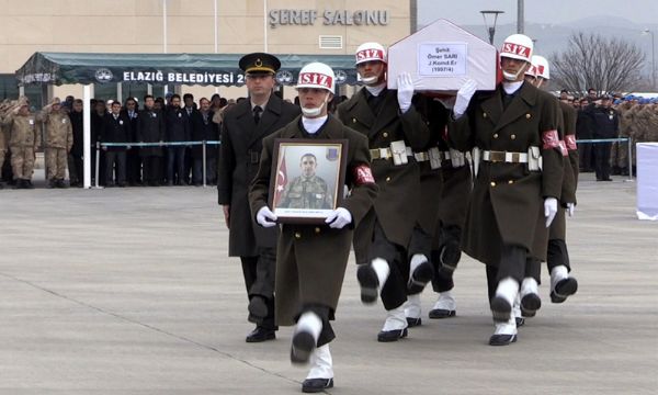 'Dansçı Murat' taksi şoförü oldu
