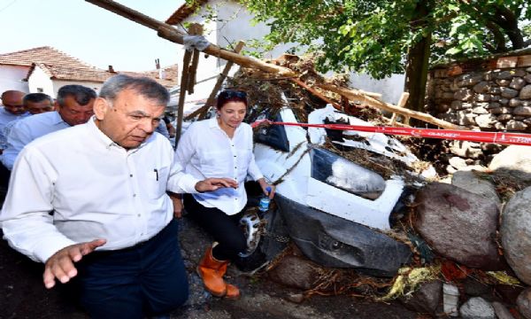 Başkan Çukurköy'ü yalnız bırakmadı