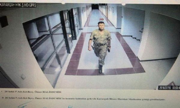 Şehit Ömer Halisdemir'in son fotoğrafları