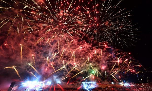 İzmir'de coşkulu zafer gecesi
