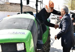 Başkan yollarda