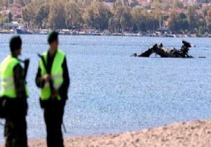 Ege'de askeri helikopter düştü