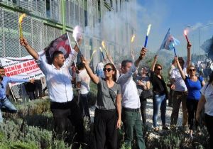 Kılıçdaroğlu'na İzmir'de coşkulu karşılama