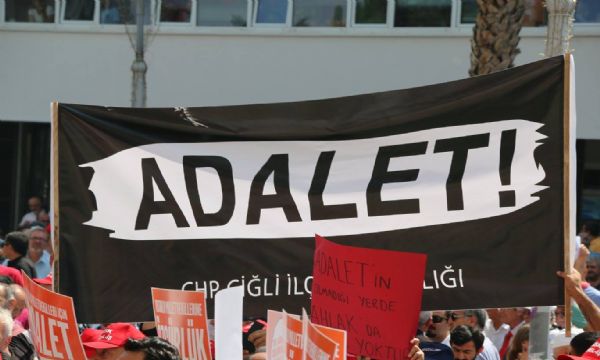 CHP 'adalet' için toplandı