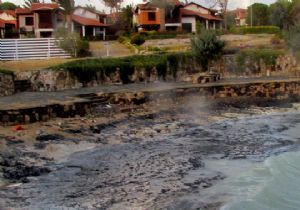 Sızan yakıt, Çeşme kıyılarını vurdu