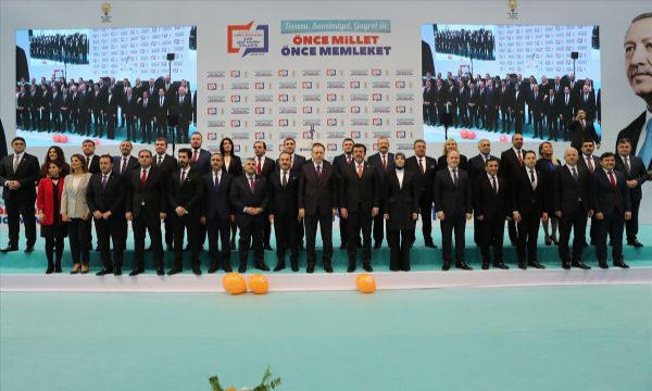 AK Parti'nin İzmir adayları belli oldu