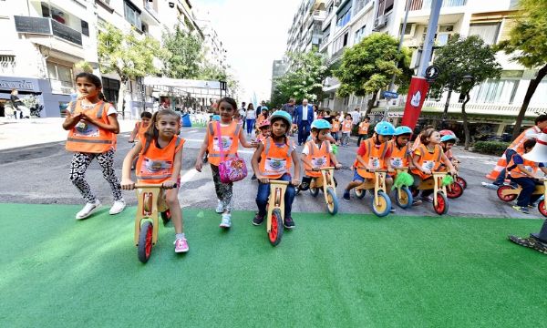 İzmir'de otomobilsiz gün!
