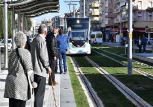 Karşıyaka’da “tramvaylı” günler başladı