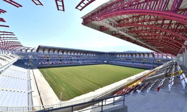 Büyükşehir'den İzmir'e ikinci stat