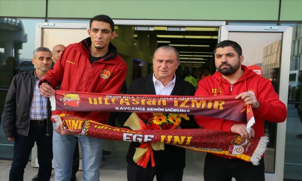 Galatasaray kafilesi İzmir'e geldi